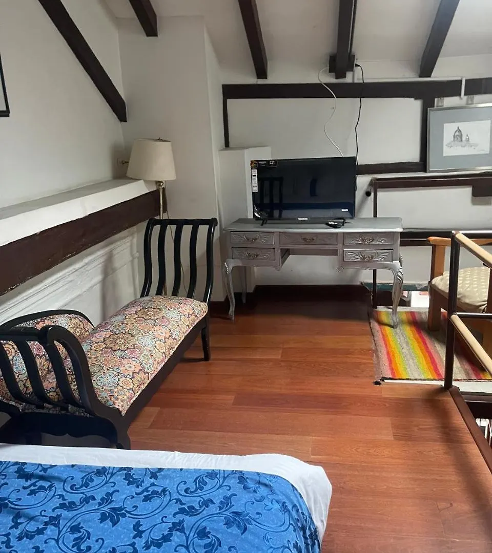 Hotel Casa De La Luz Bogotá 0*,
